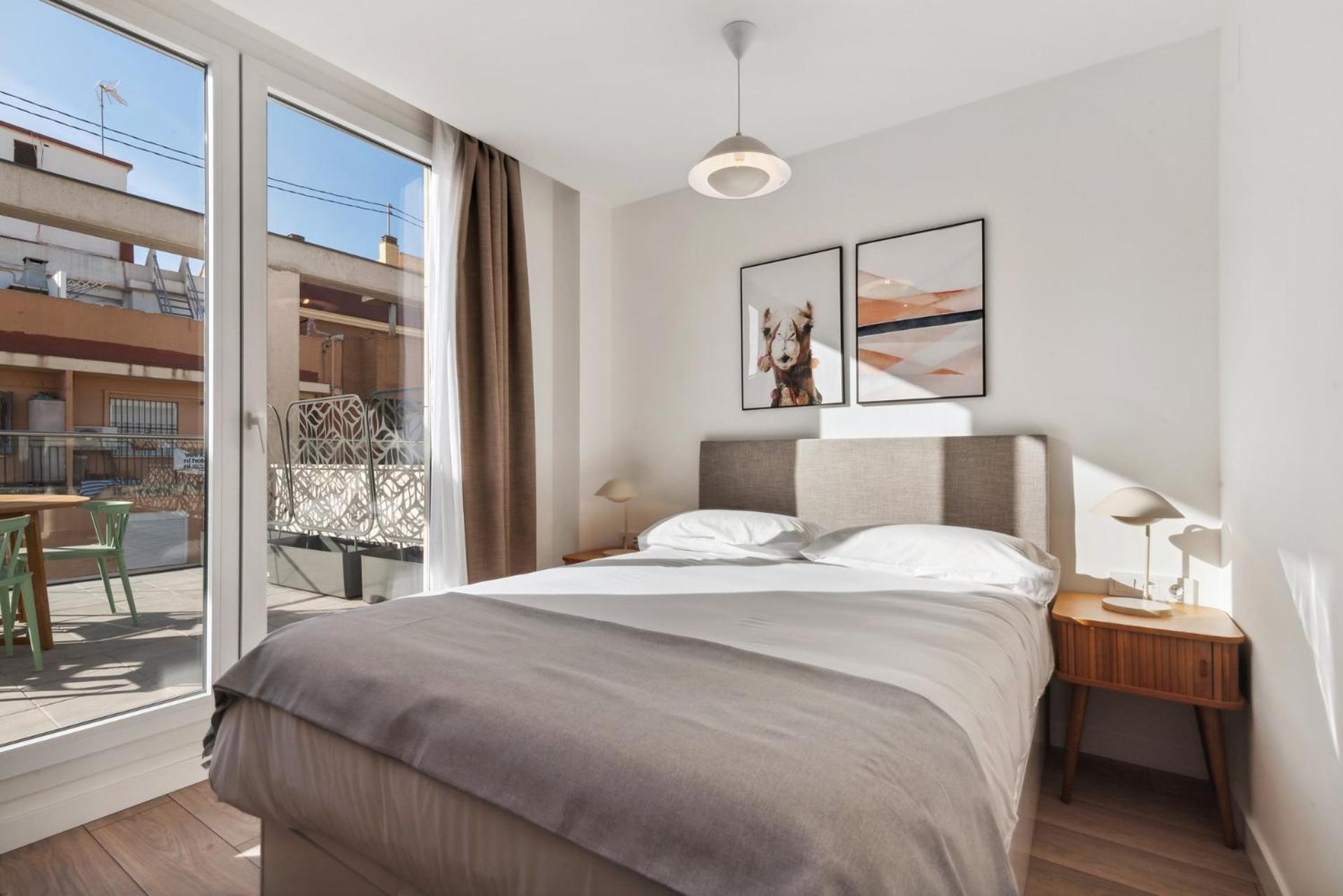 Limehome Valencia Carrer Del Pare Palau I Quer Buitenkant foto