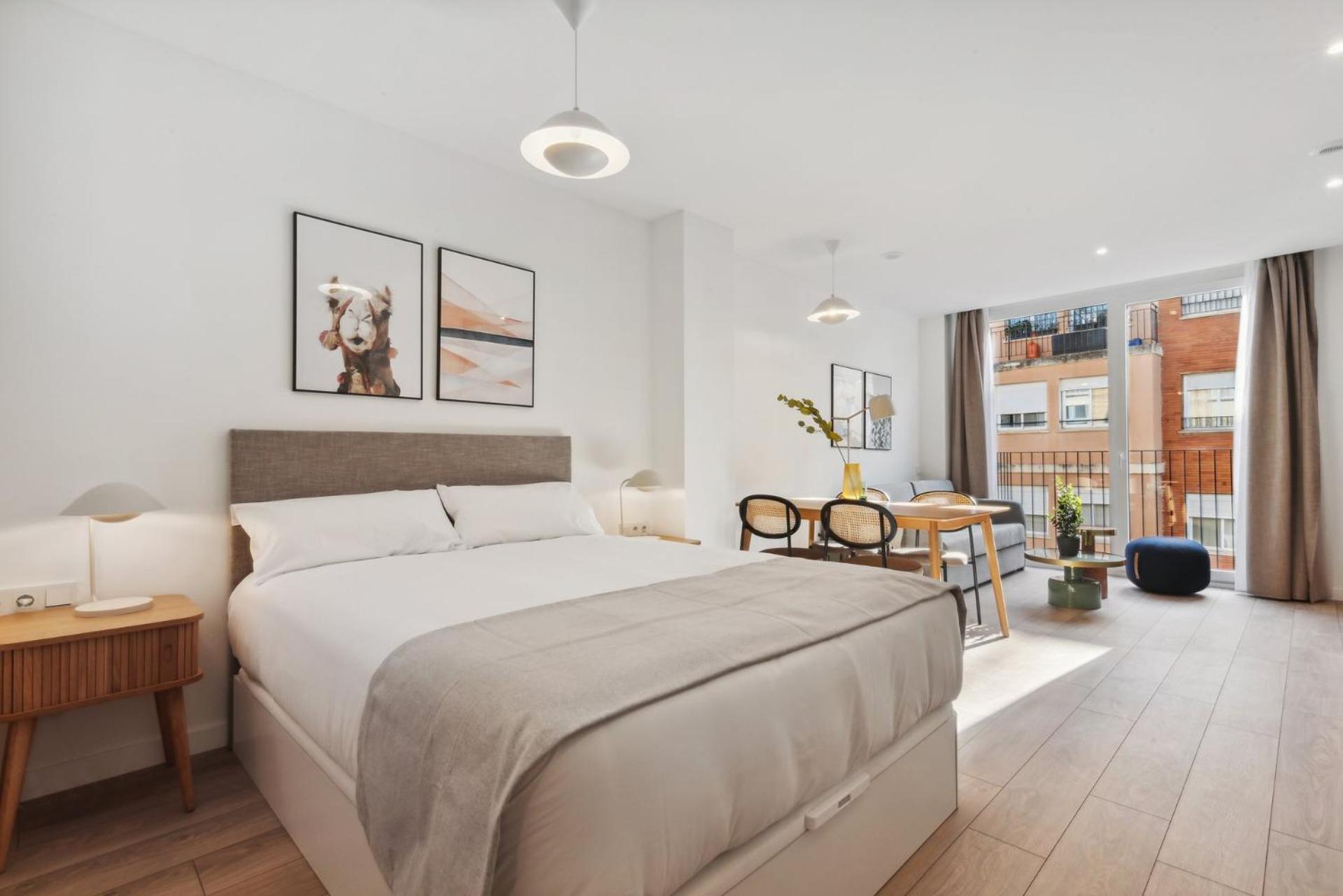 Limehome Valencia Carrer Del Pare Palau I Quer Buitenkant foto