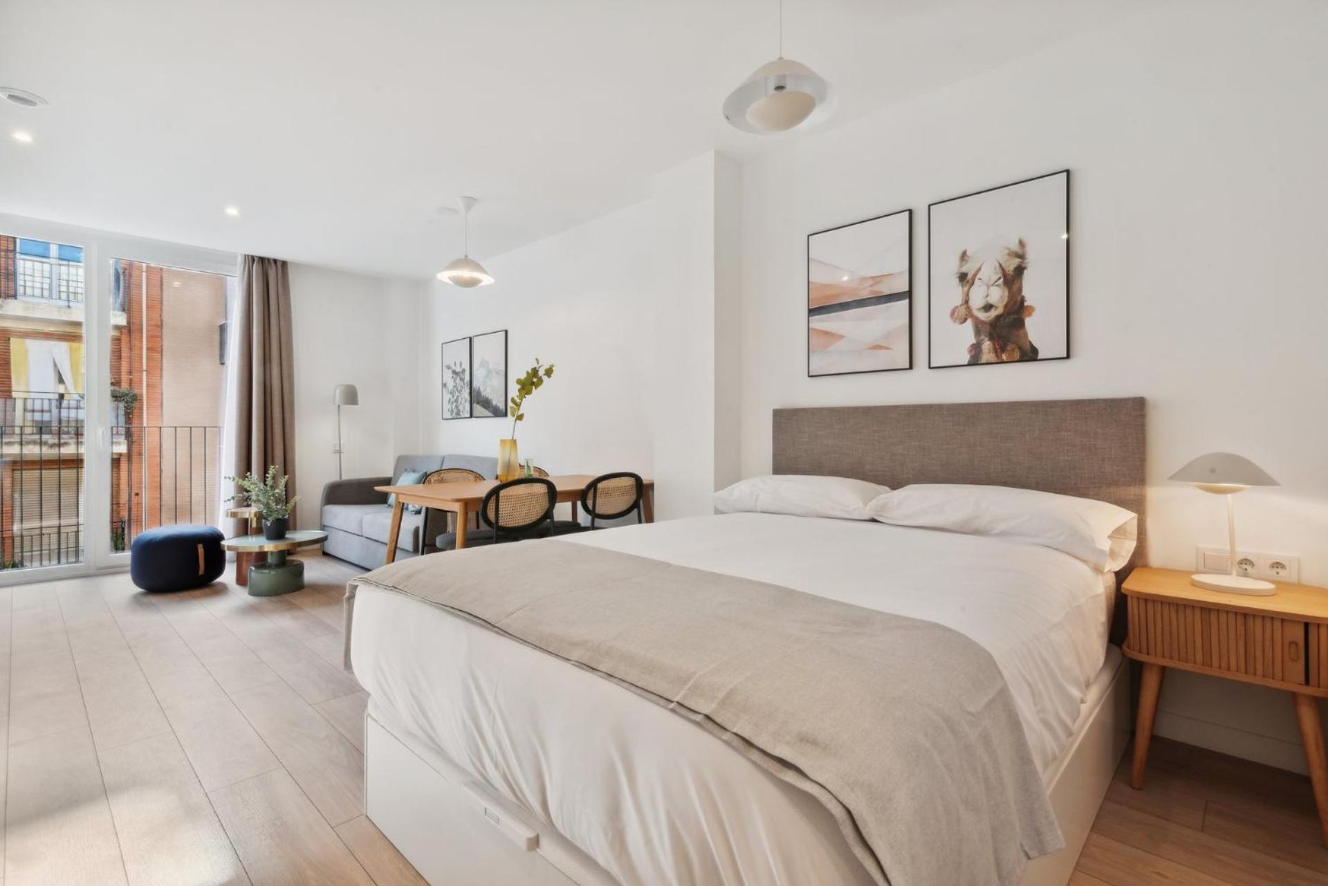 Limehome Valencia Carrer Del Pare Palau I Quer Buitenkant foto