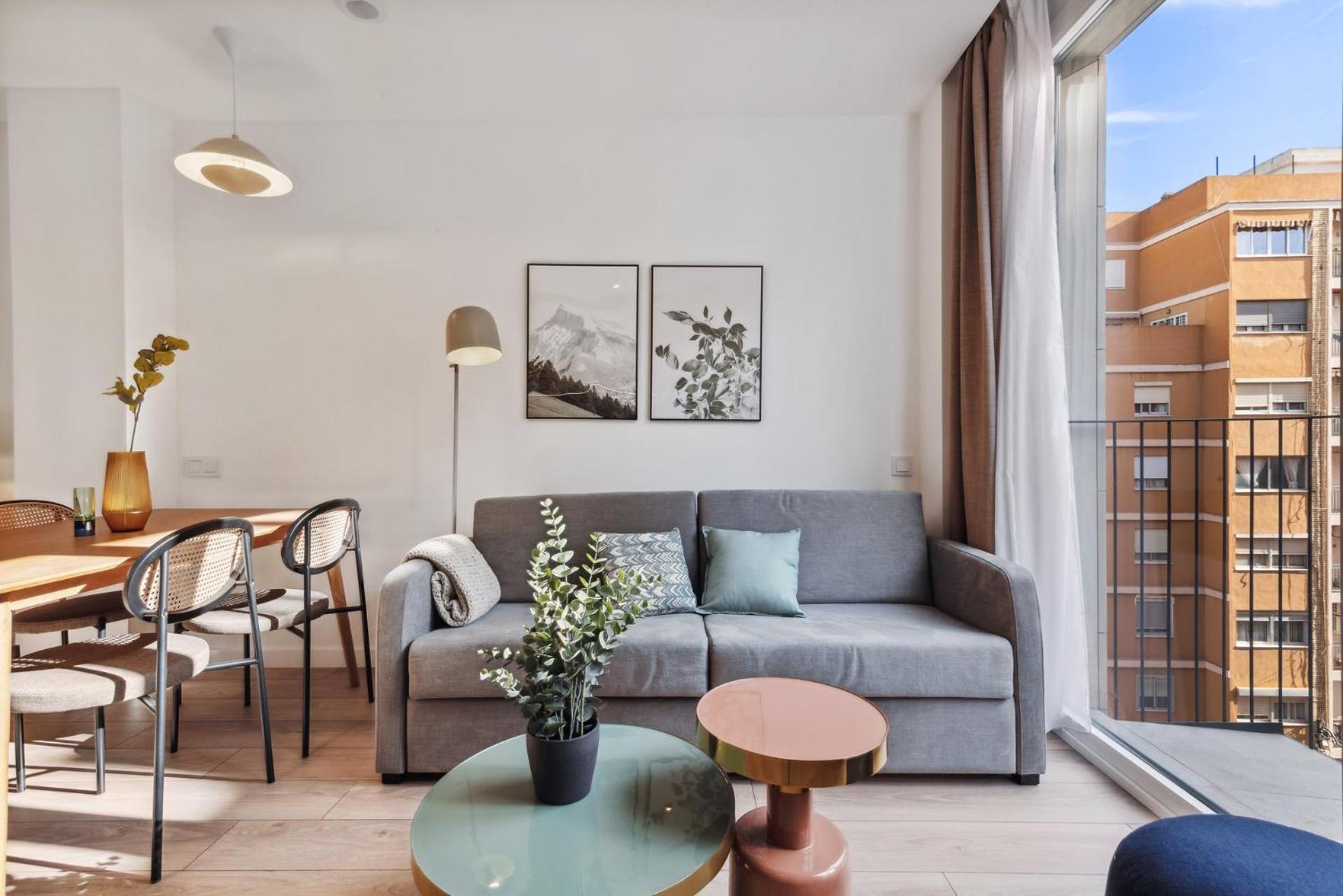 Limehome Valencia Carrer Del Pare Palau I Quer Buitenkant foto
