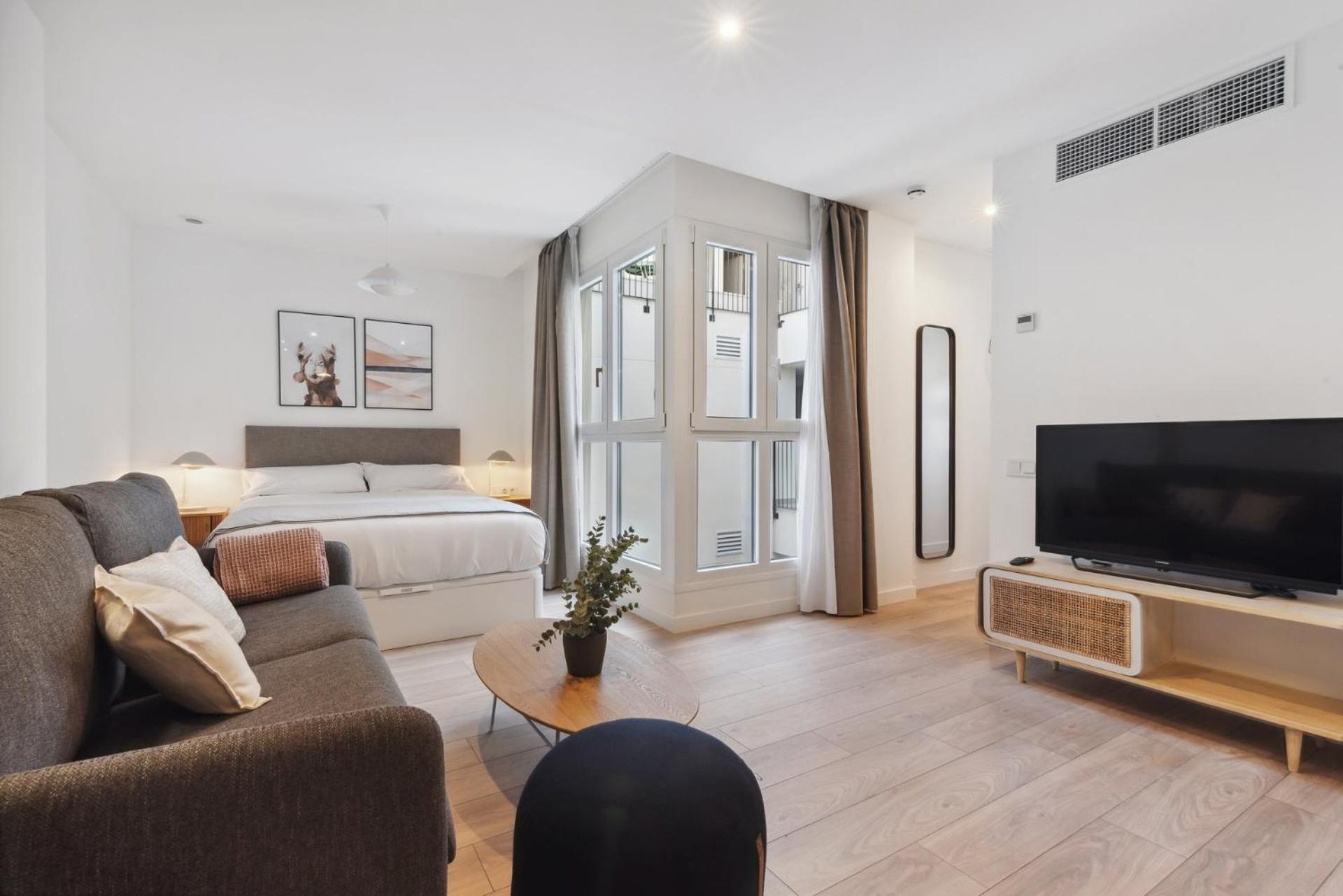 Limehome Valencia Carrer Del Pare Palau I Quer Buitenkant foto