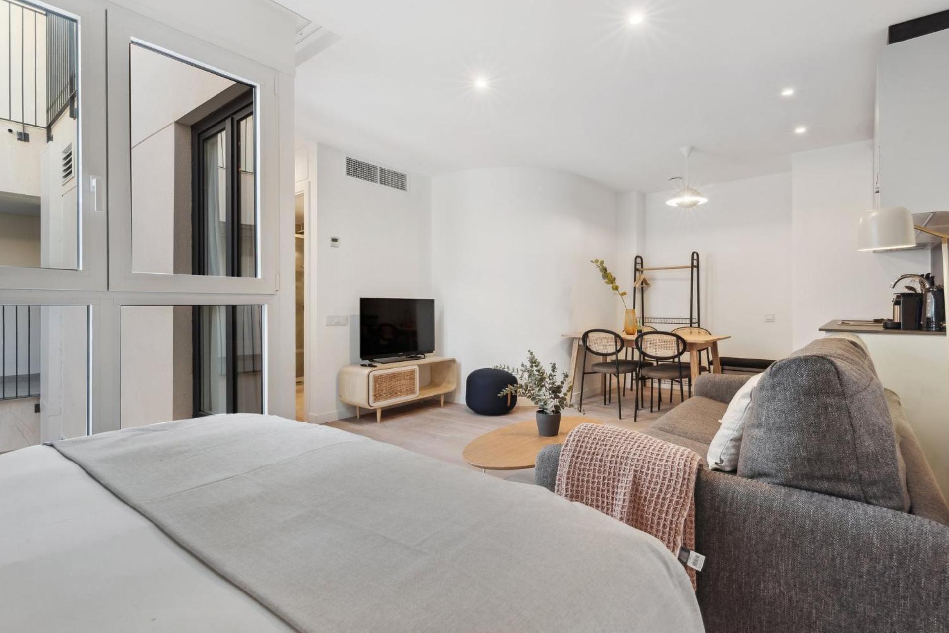 Limehome Valencia Carrer Del Pare Palau I Quer Buitenkant foto