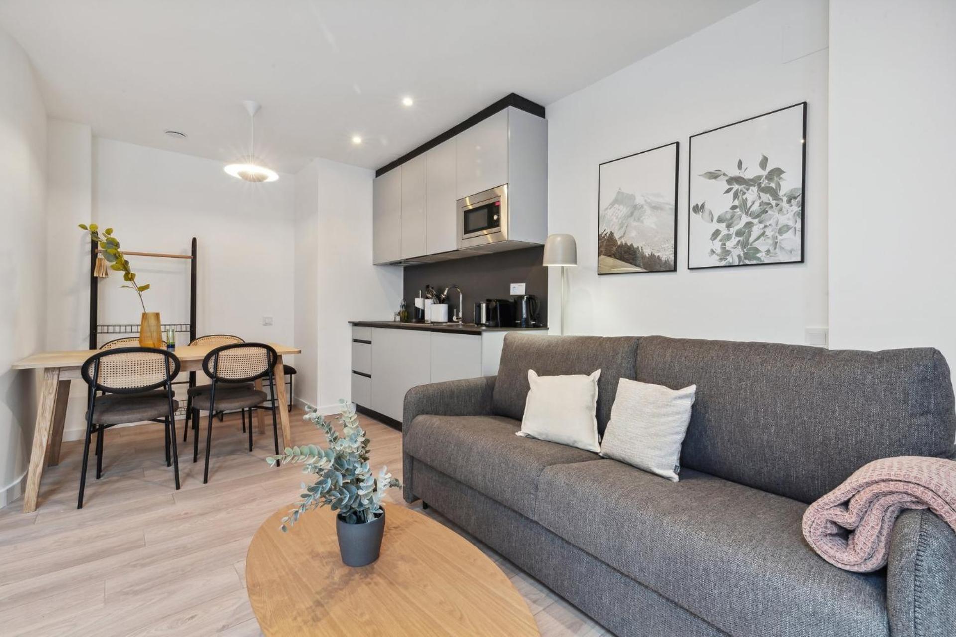 Limehome Valencia Carrer Del Pare Palau I Quer Buitenkant foto